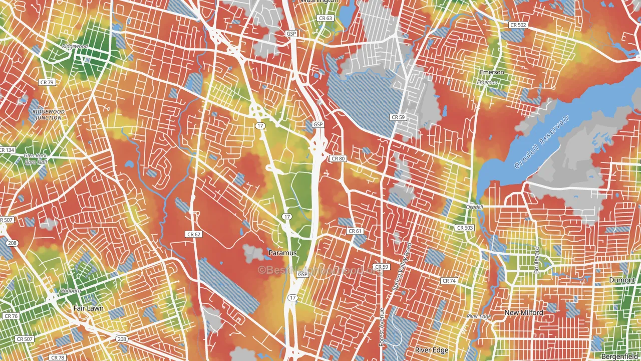 Walk Grade map of Paramus, NJ, walkable areas in green and car-dependent areas in red