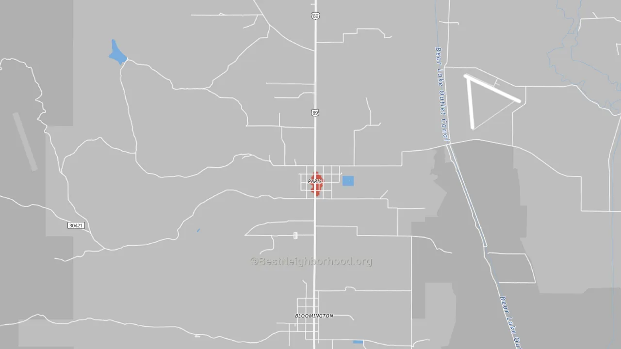 Walk Grade map of Paris, ID, walkable areas in green and car-dependent areas in red