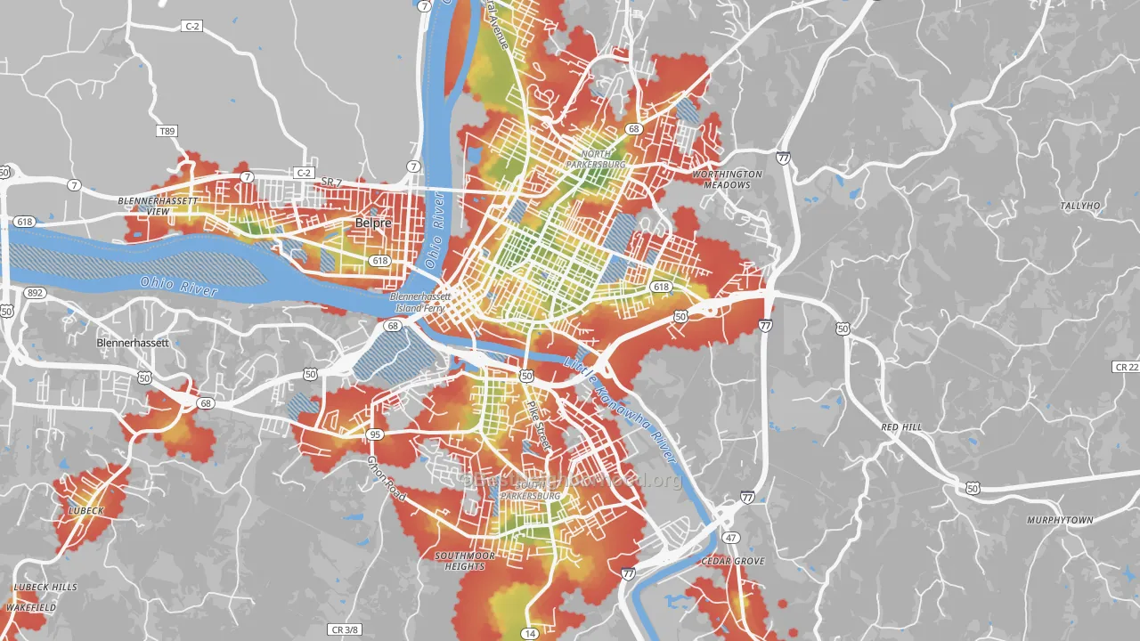 Walk Grade map of Parkersburg, WV, walkable areas in green and car-dependent areas in red