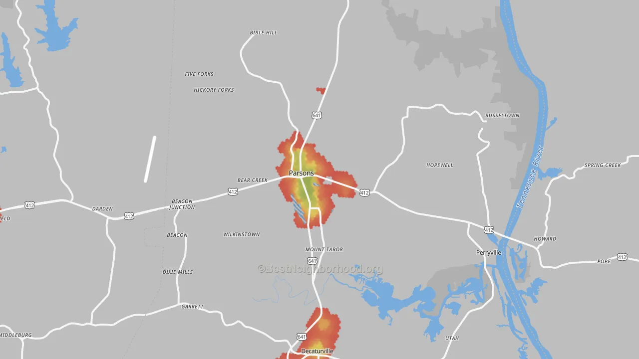 Walk Grade map of Parsons, TN, walkable areas in green and car-dependent areas in red