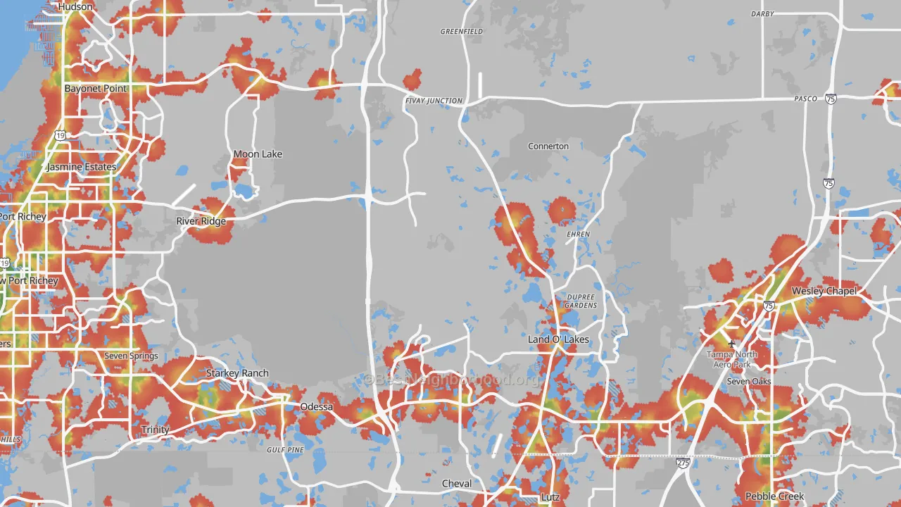 Walk Grade map of Pasco County, FL, walkable areas in green and car-dependent areas in red