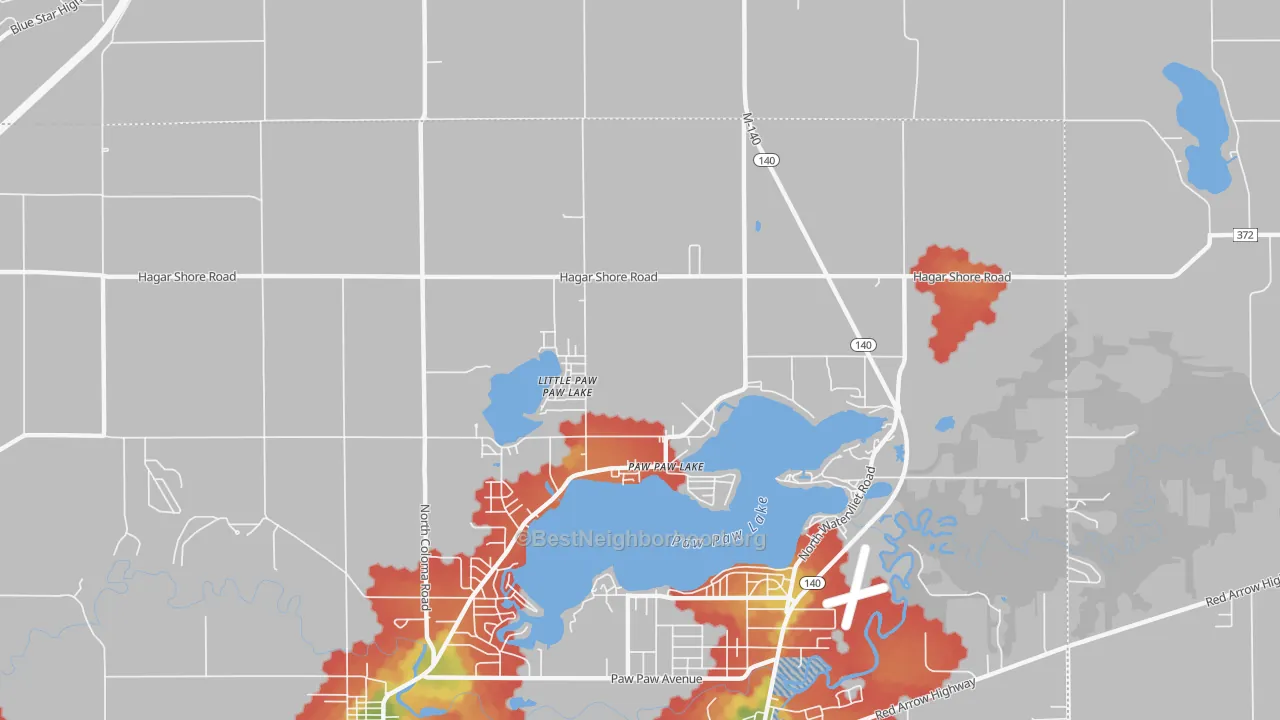 Walk Grade map of Paw Paw Lake, MI, walkable areas in green and car-dependent areas in red