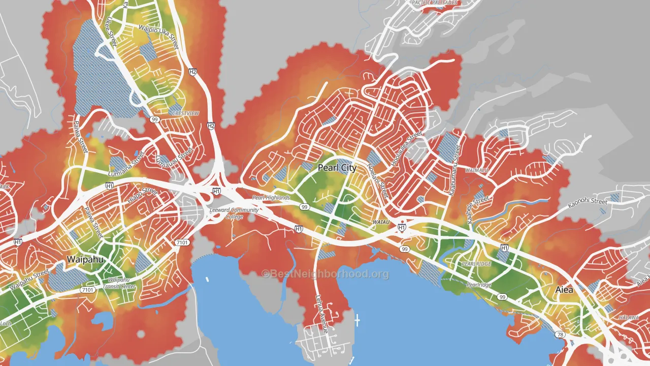 Walk Grade map of Pearl Highlands, Pearl City, HI, walkable areas in green and car-dependent areas in red