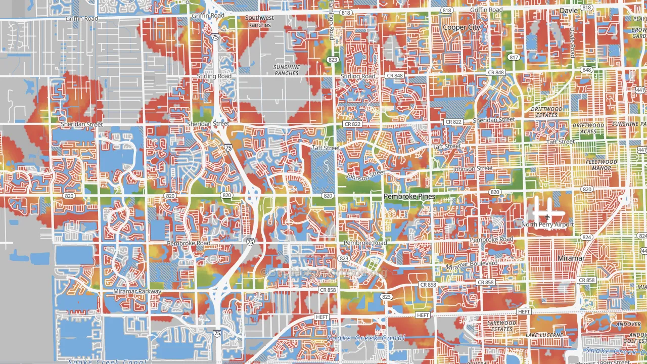 Walk Grade map of Pembroke Pines, FL, walkable areas in green and car-dependent areas in red