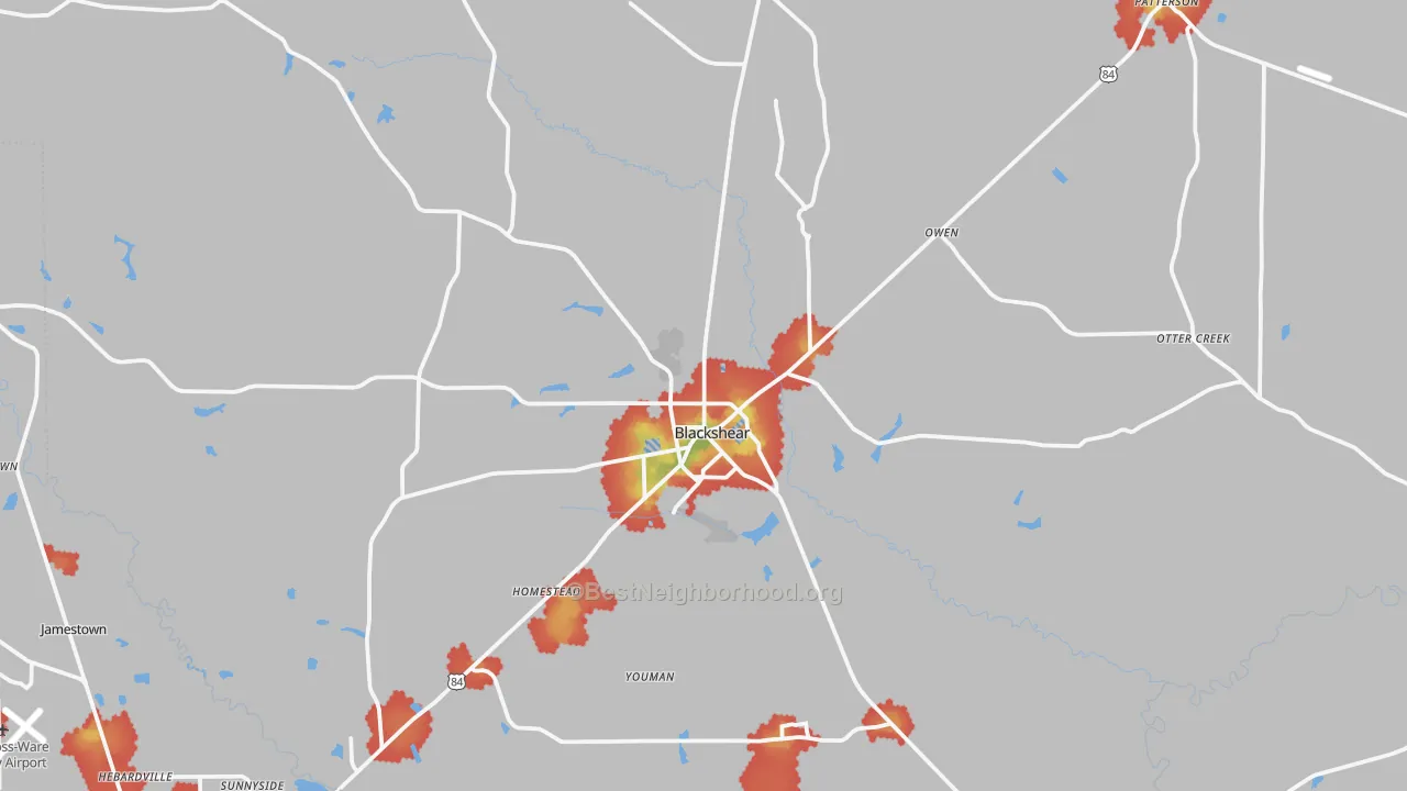 Walk Grade map of Pierce County, GA, walkable areas in green and car-dependent areas in red