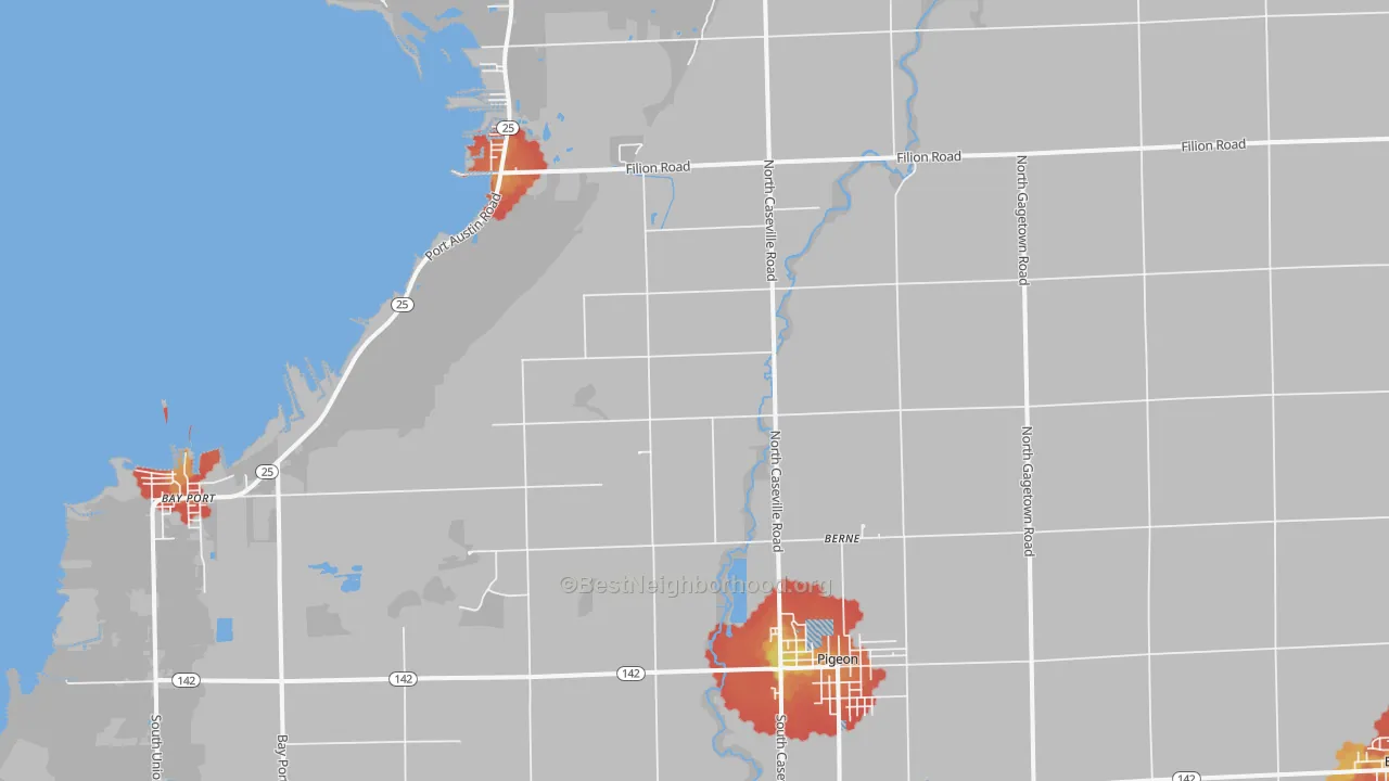 Walk Grade map of Pigeon, MI, walkable areas in green and car-dependent areas in red