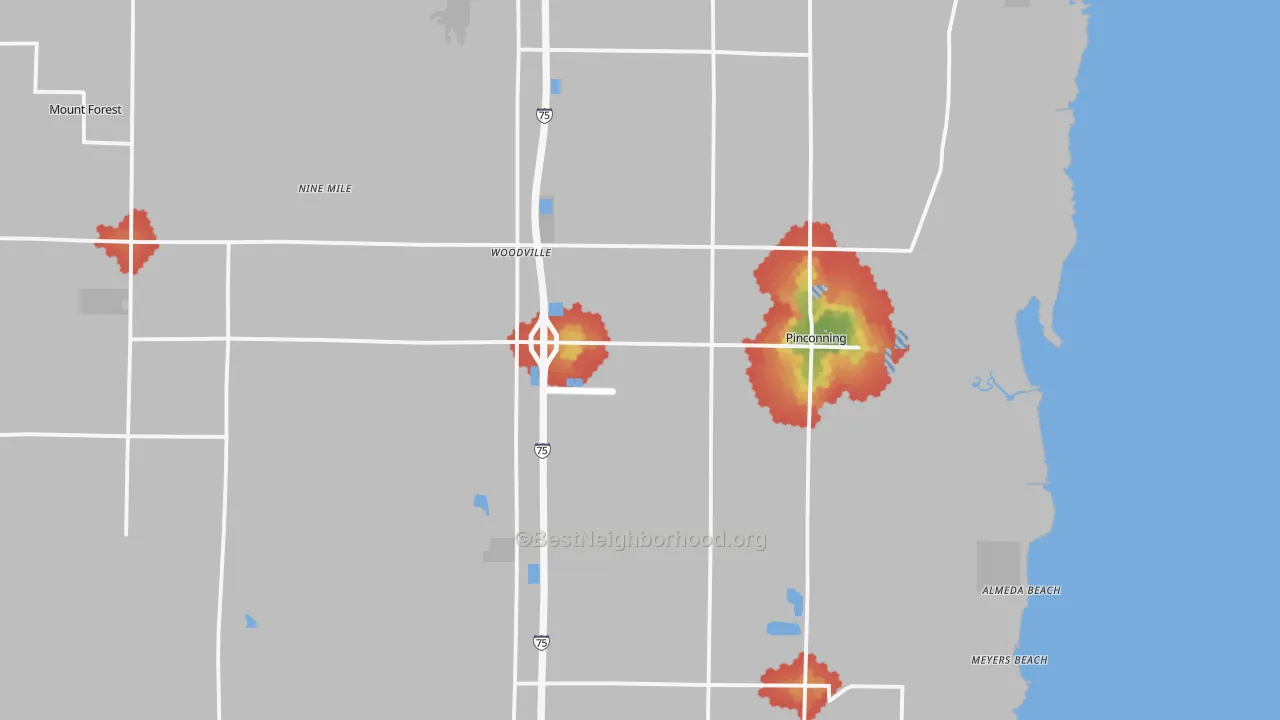 Walk Grade map of Pinconning, MI, walkable areas in green and car-dependent areas in red
