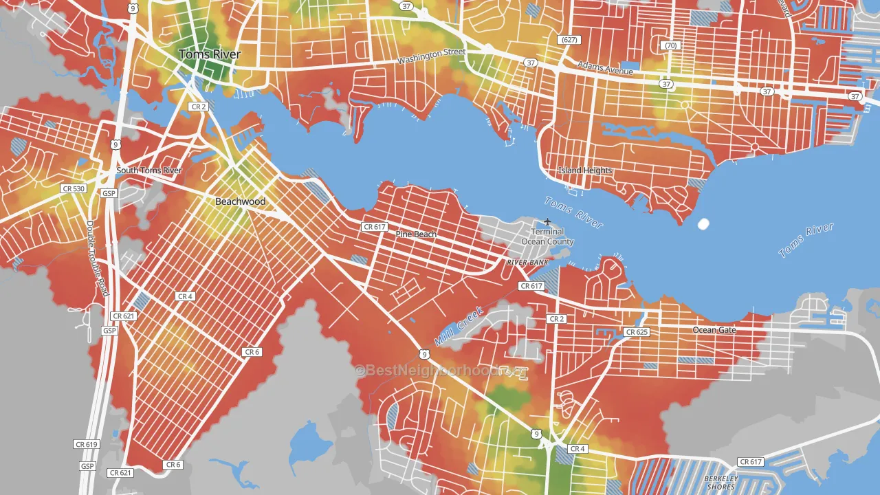 Walk Grade map of Pine Beach, NJ, walkable areas in green and car-dependent areas in red
