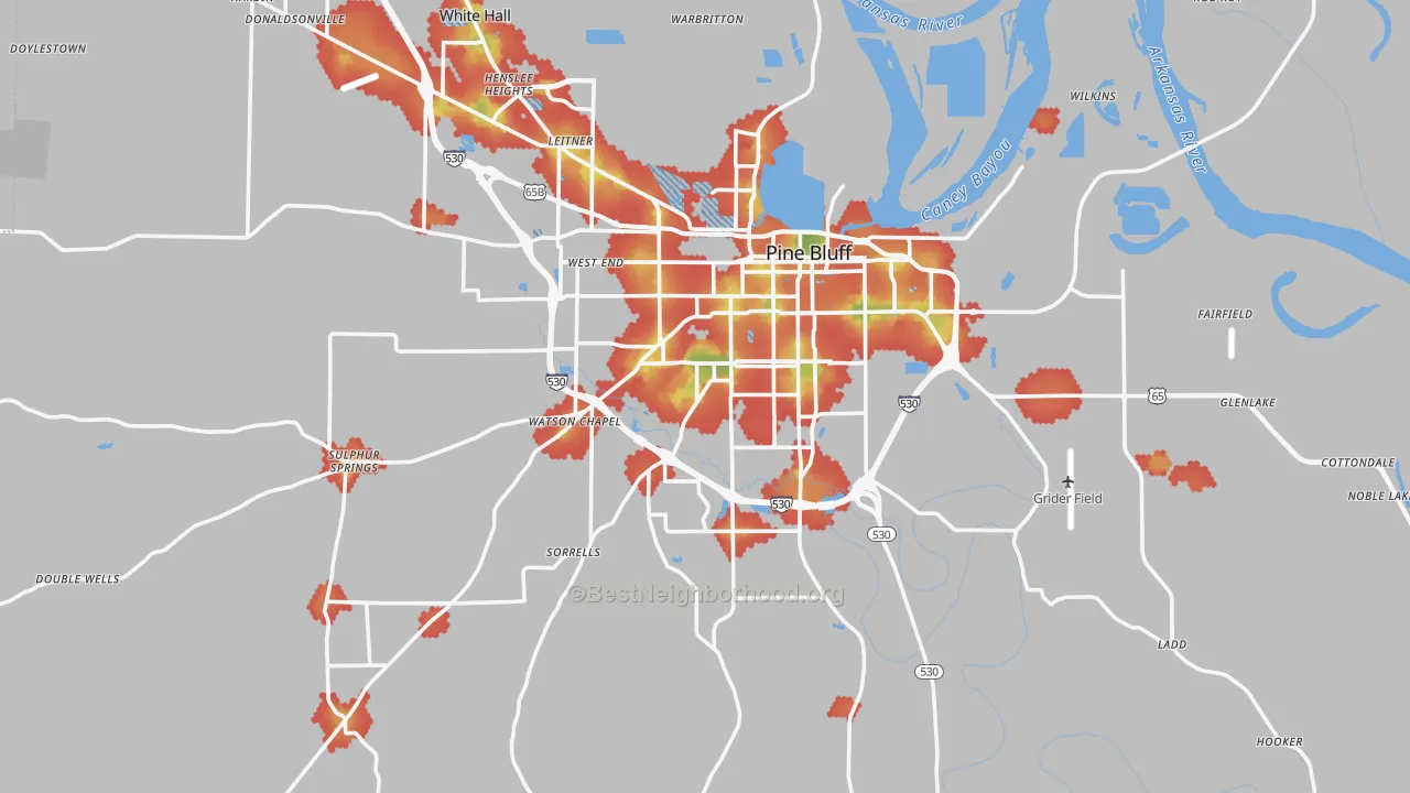 Walk Grade map of Pine Bluff, AR, walkable areas in green and car-dependent areas in red