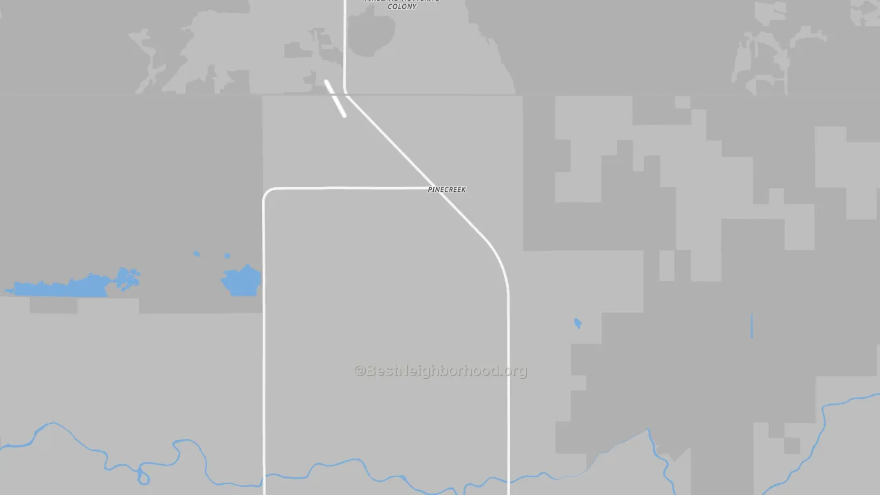 Walk Grade map of Pinecreek, MN, walkable areas in green and car-dependent areas in red