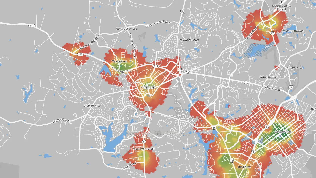 Walk Grade map of Pinehurst, NC, walkable areas in green and car-dependent areas in red