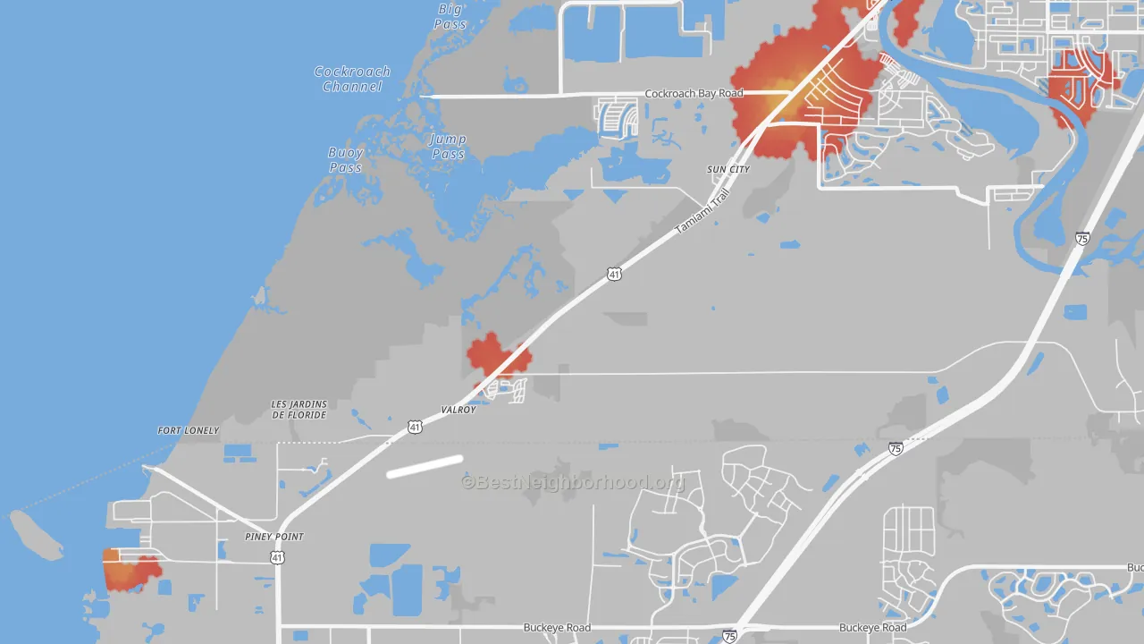 Walk Grade map of Piney Point, FL, walkable areas in green and car-dependent areas in red