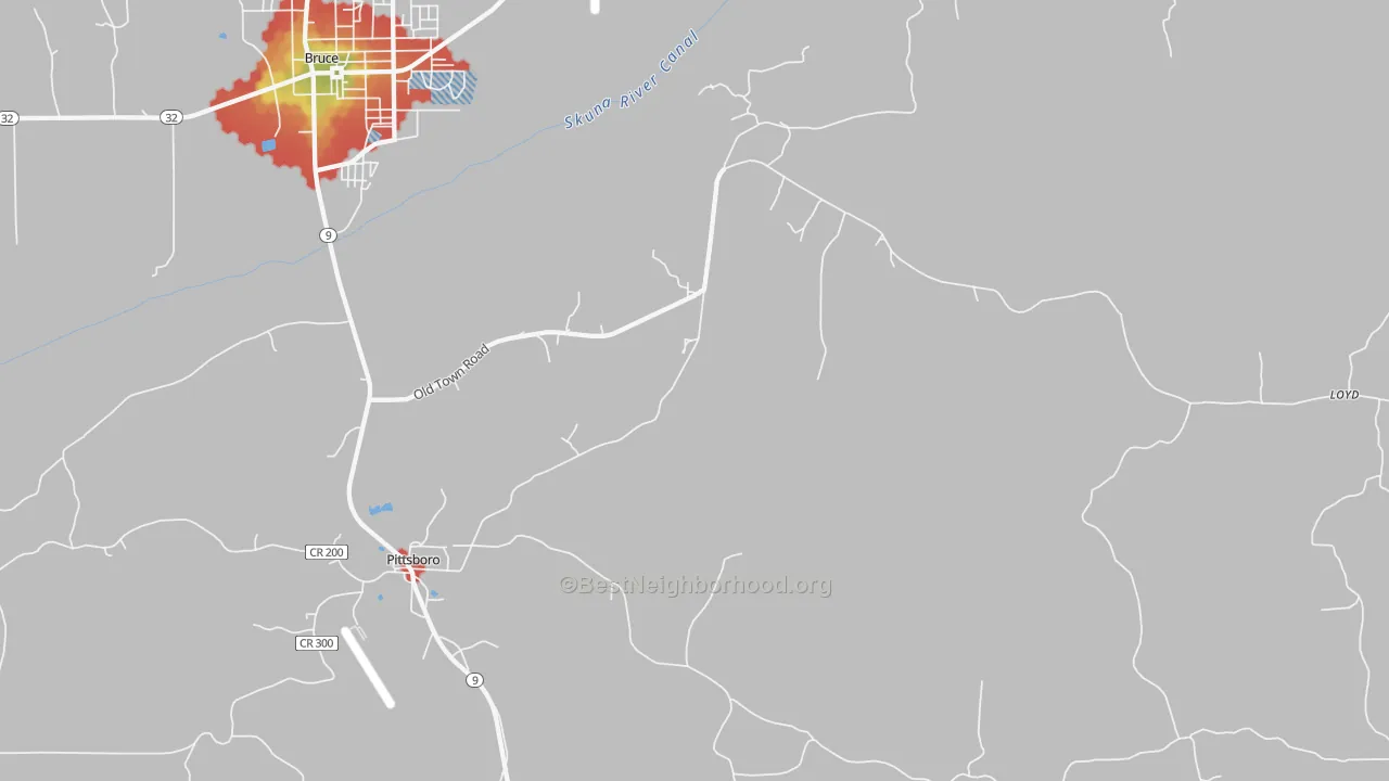 Walk Grade map of Pittsboro, MS, walkable areas in green and car-dependent areas in red