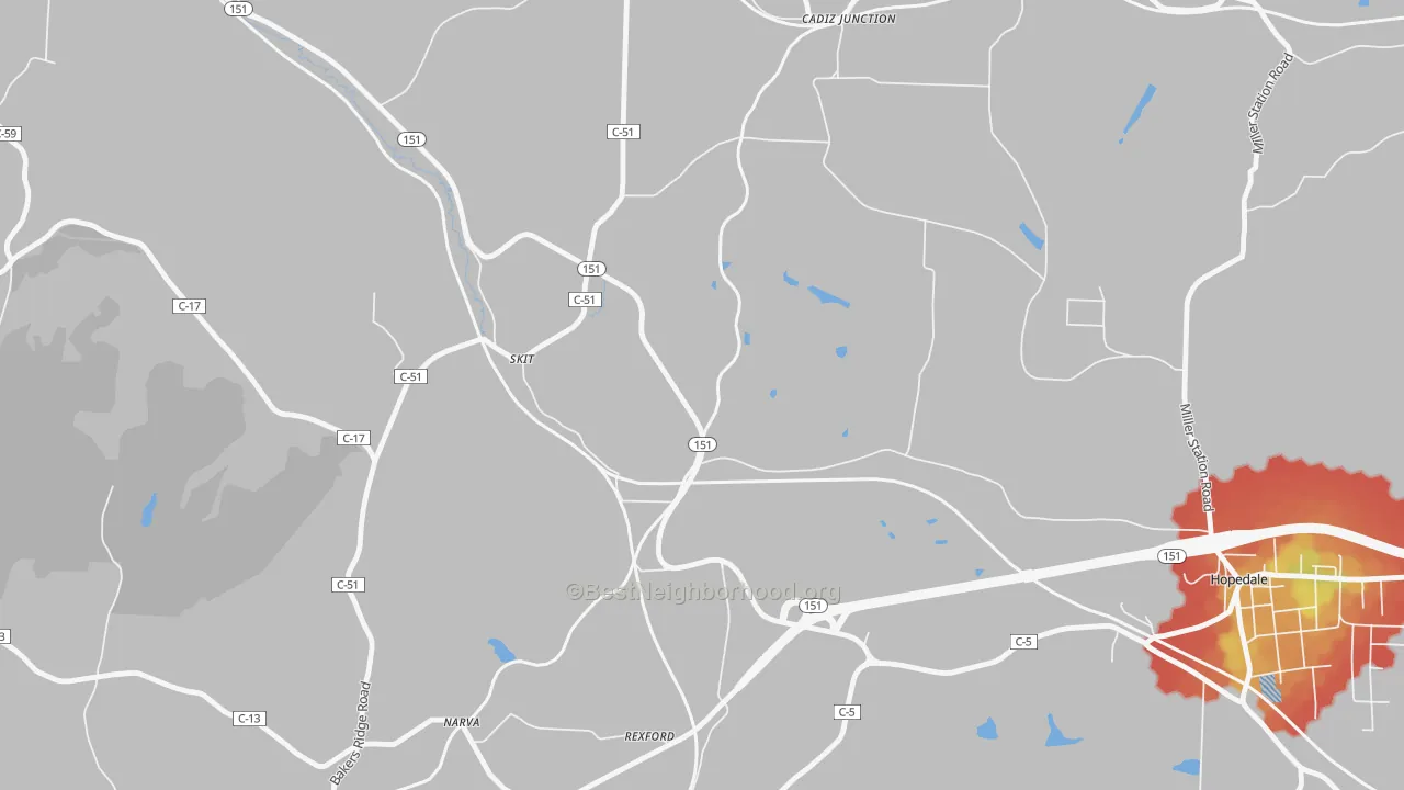 Walk Grade map of Pittsburgh Junction, OH, walkable areas in green and car-dependent areas in red