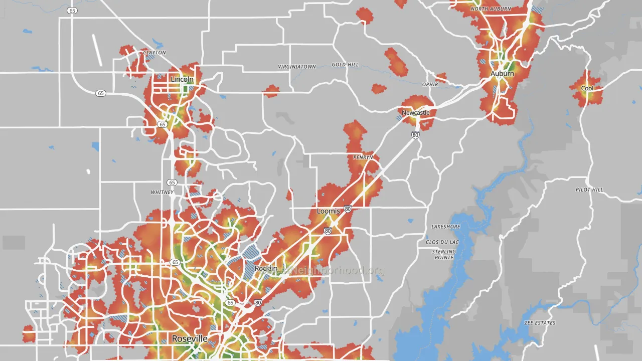 Walk Grade map of Placer County, CA, walkable areas in green and car-dependent areas in red
