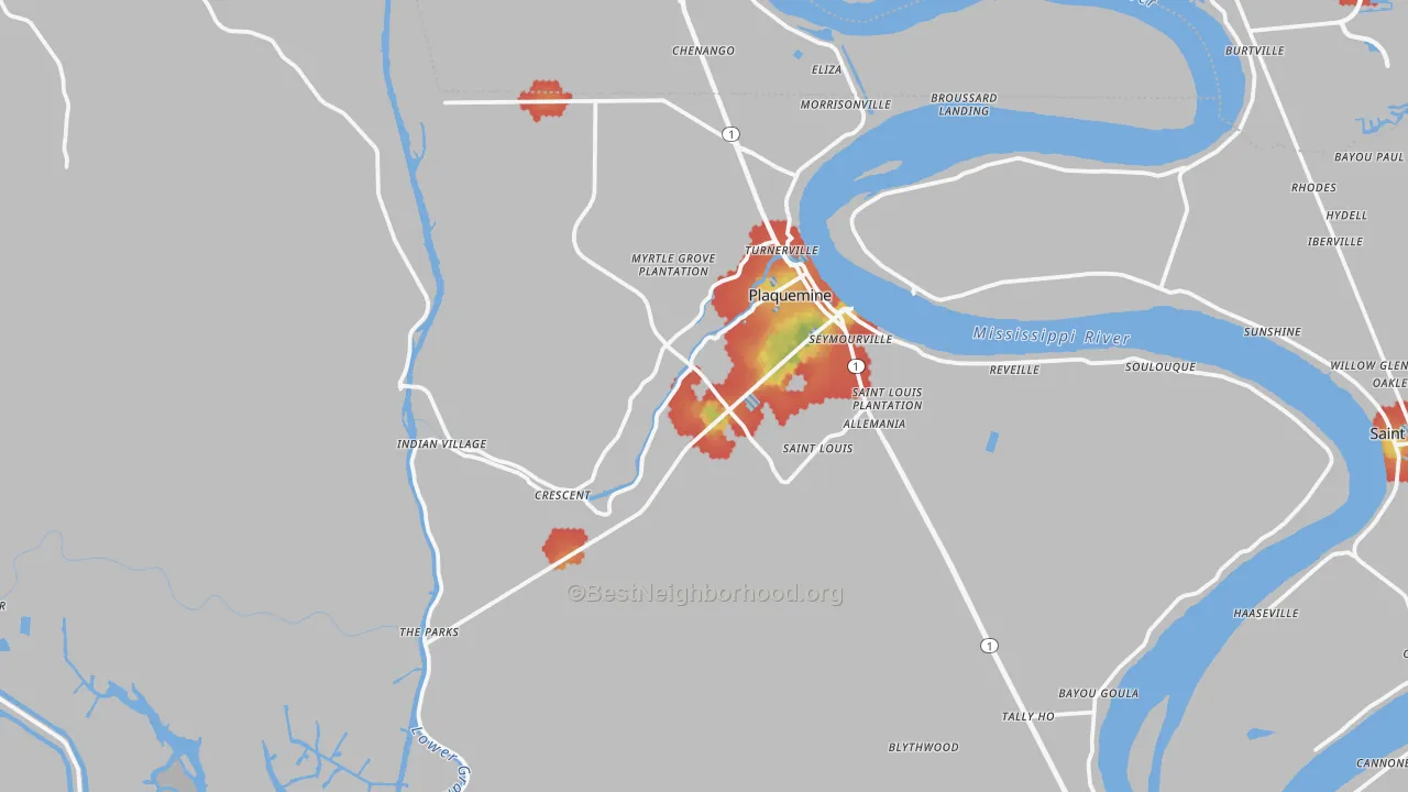 Walk Grade map of Plaquemine, LA, walkable areas in green and car-dependent areas in red