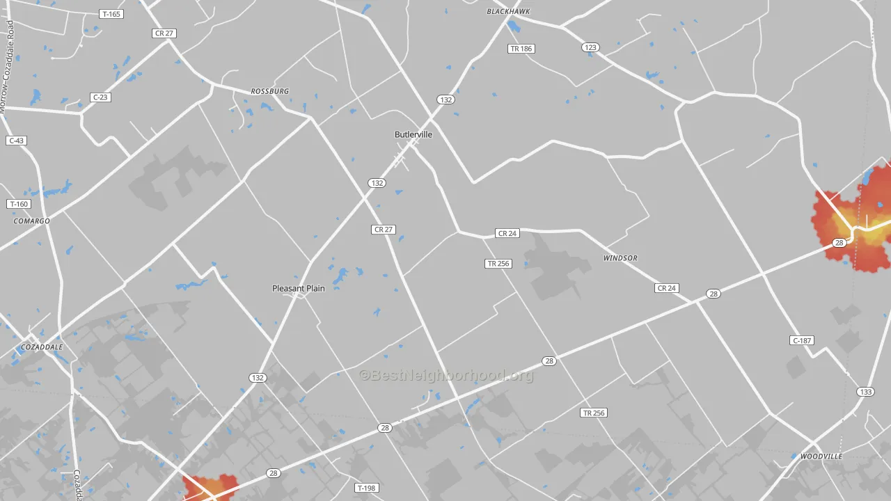 Walk Grade map of Pleasant Plain, OH, walkable areas in green and car-dependent areas in red