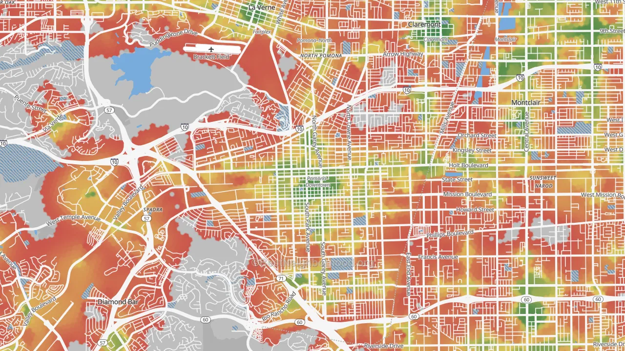 Walk Grade map of Pomona, CA, walkable areas in green and car-dependent areas in red