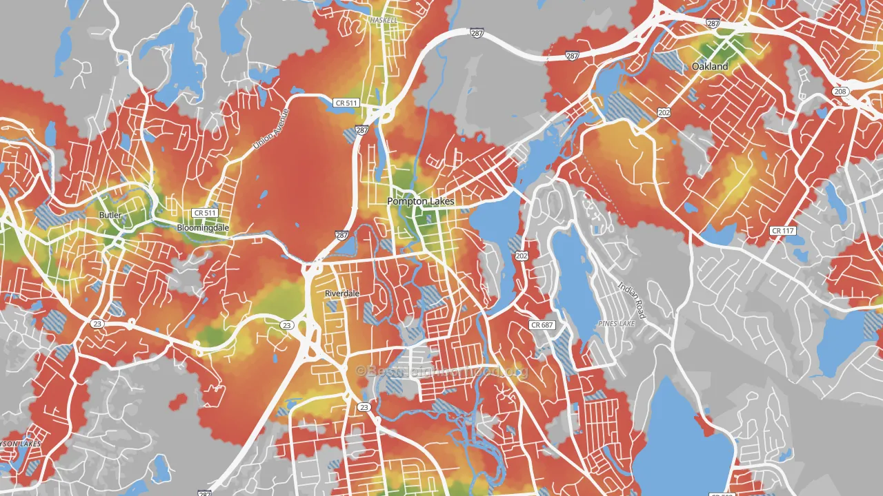 Walk Grade map of Pompton Lakes, NJ, walkable areas in green and car-dependent areas in red
