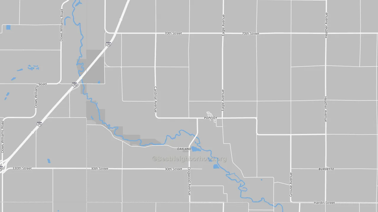 Walk Grade map of Popejoy, IA, walkable areas in green and car-dependent areas in red