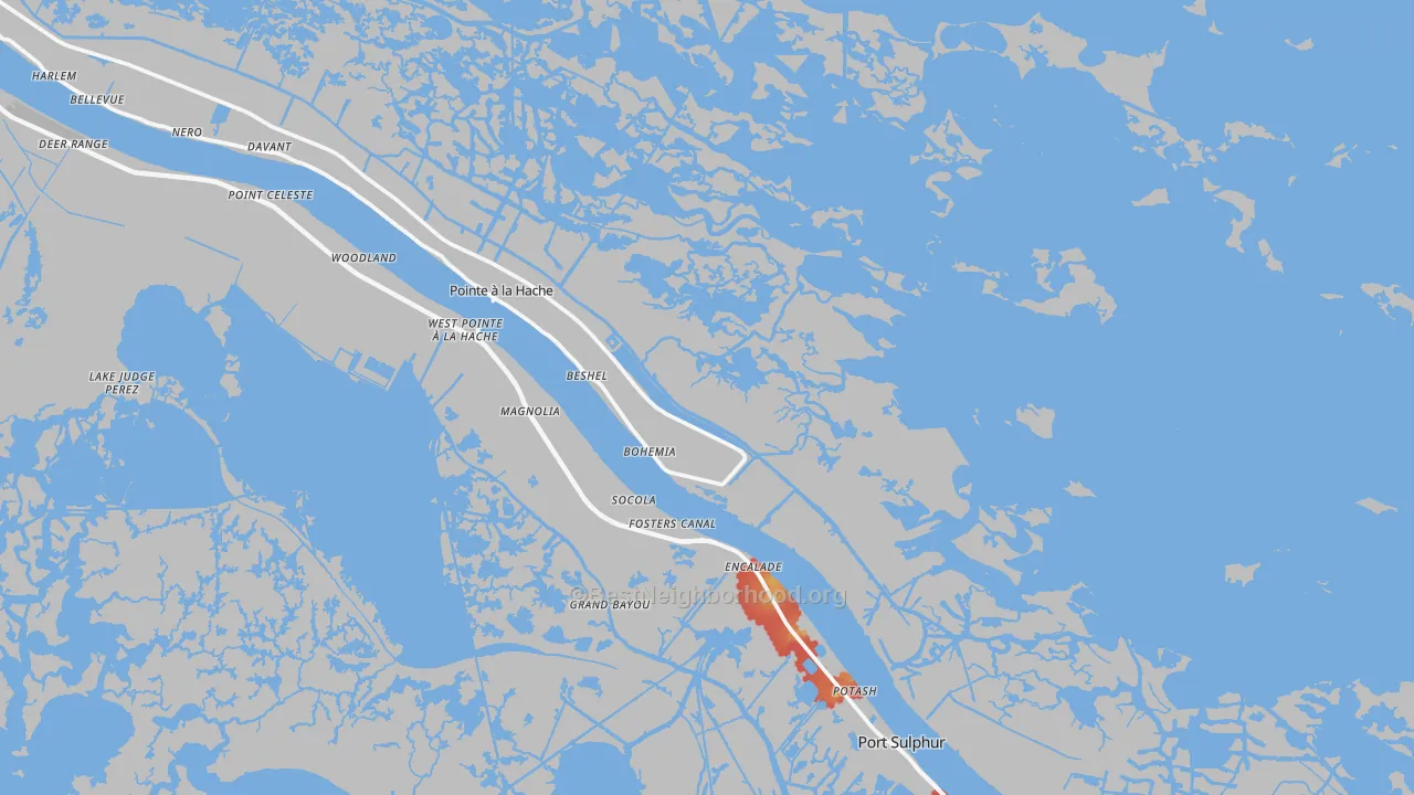Walk Grade map of Port Sulphur, LA, walkable areas in green and car-dependent areas in red