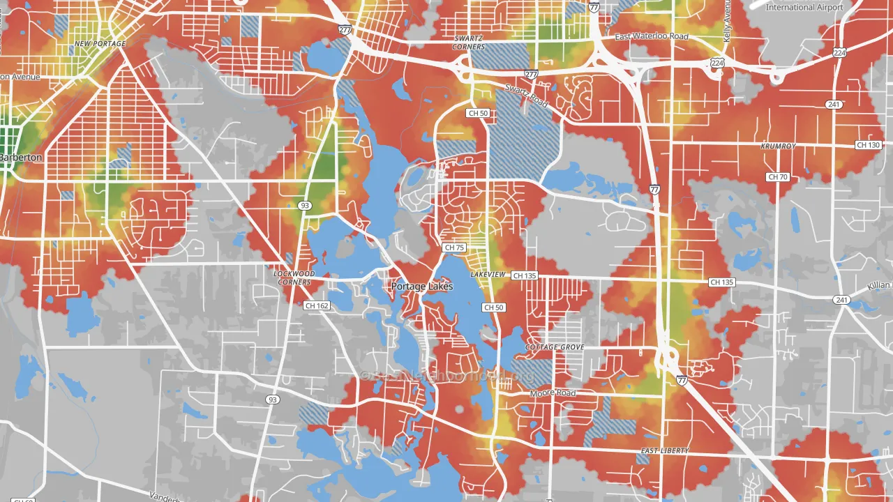 Walk Grade map of Portage Lakes, OH, walkable areas in green and car-dependent areas in red