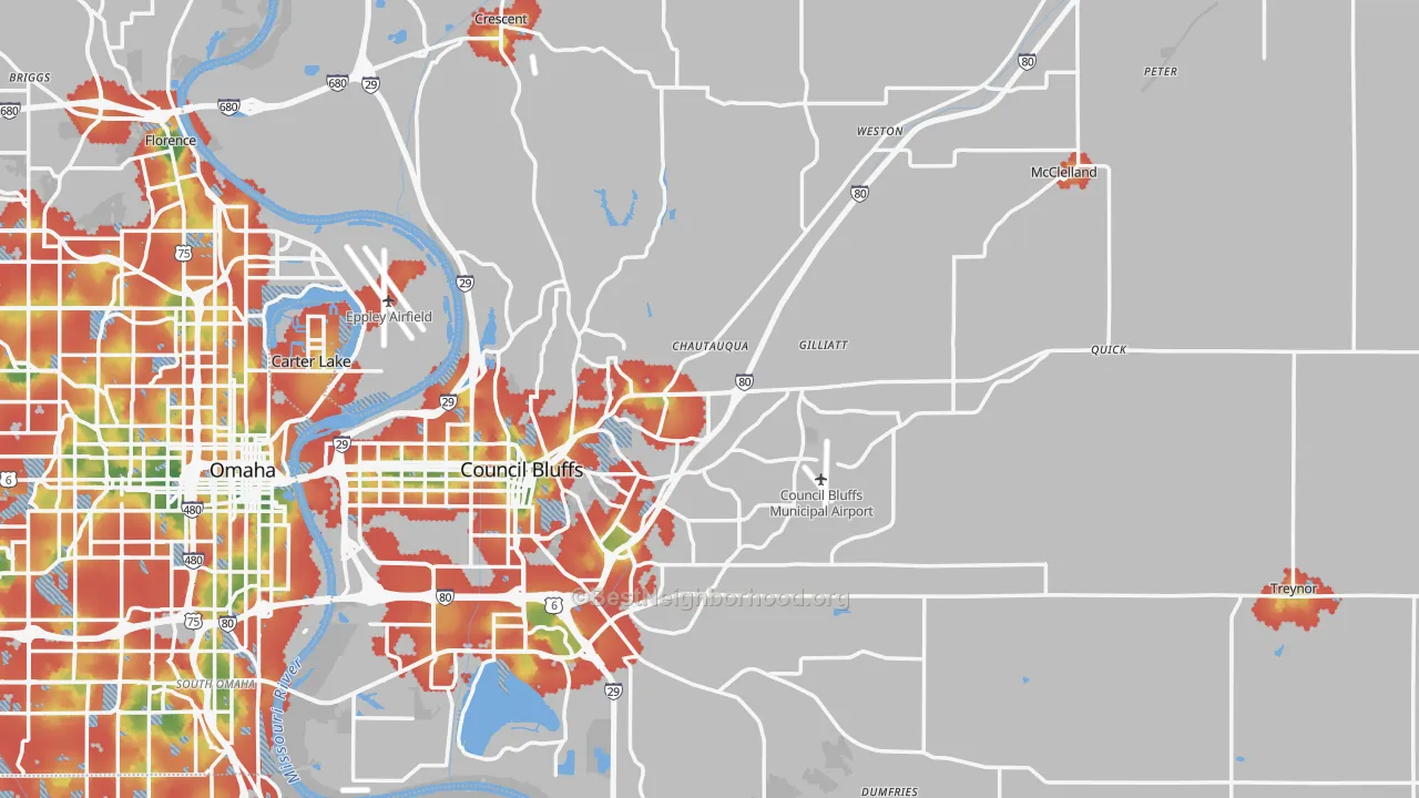 Walk Grade map of Pottawattamie County, IA, walkable areas in green and car-dependent areas in red