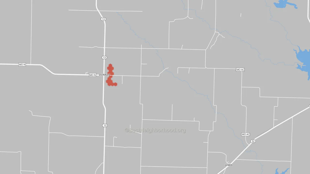 Walk Grade map of Quarles, MO, walkable areas in green and car-dependent areas in red