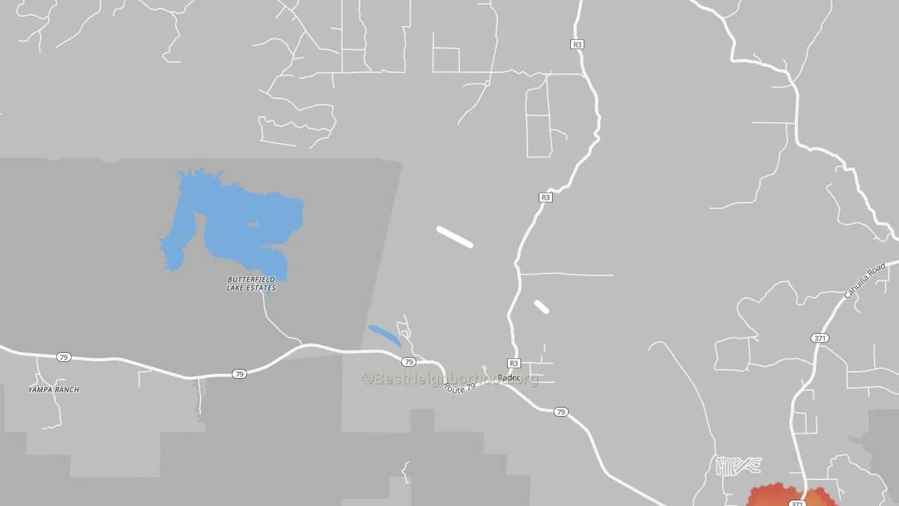 Walk Grade map of Radec, CA, walkable areas in green and car-dependent areas in red