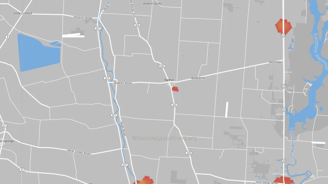 Walk Grade map of Radnor, OH, walkable areas in green and car-dependent areas in red