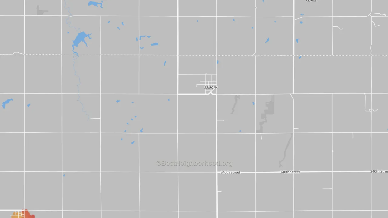 Walk Grade map of Ramona, KS, walkable areas in green and car-dependent areas in red