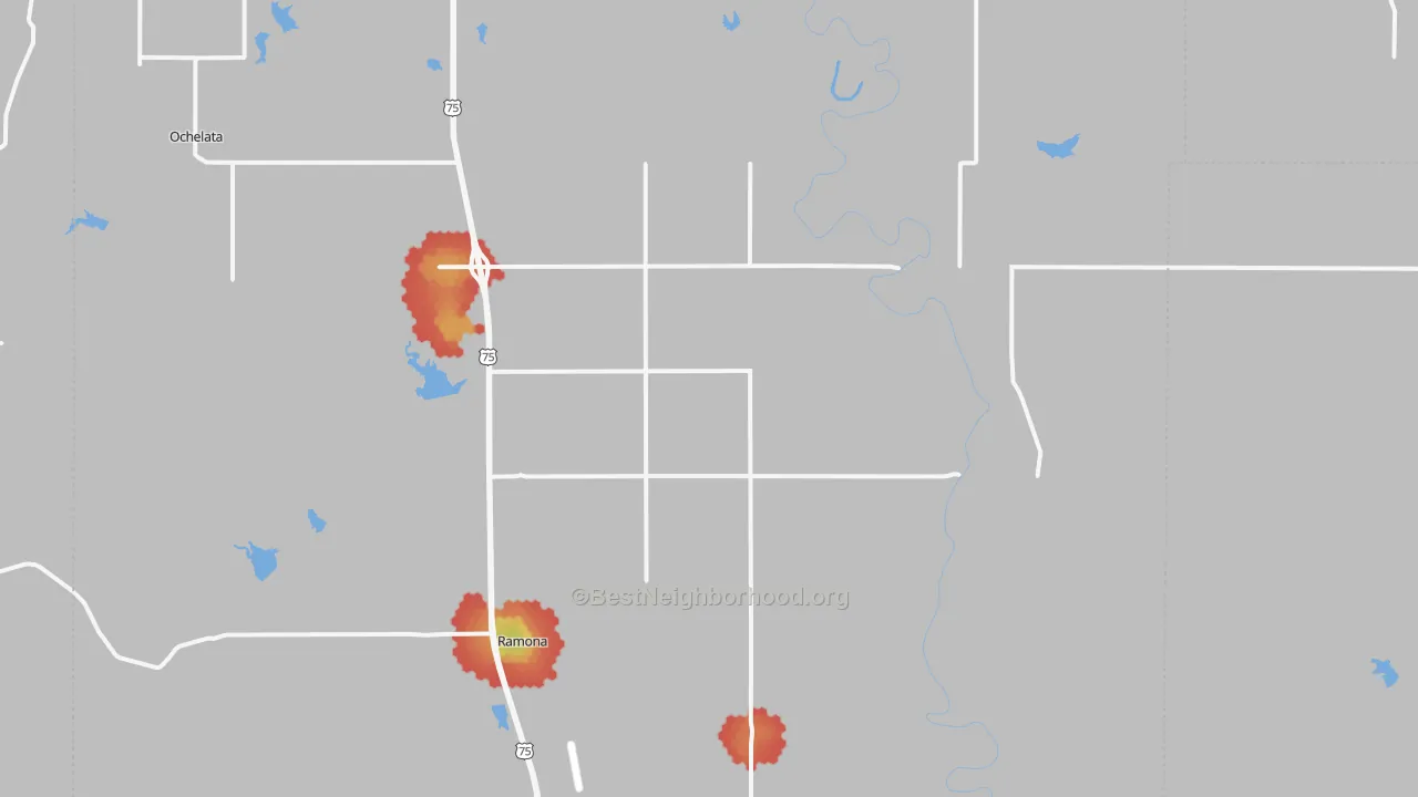 Walk Grade map of Ramona, OK, walkable areas in green and car-dependent areas in red
