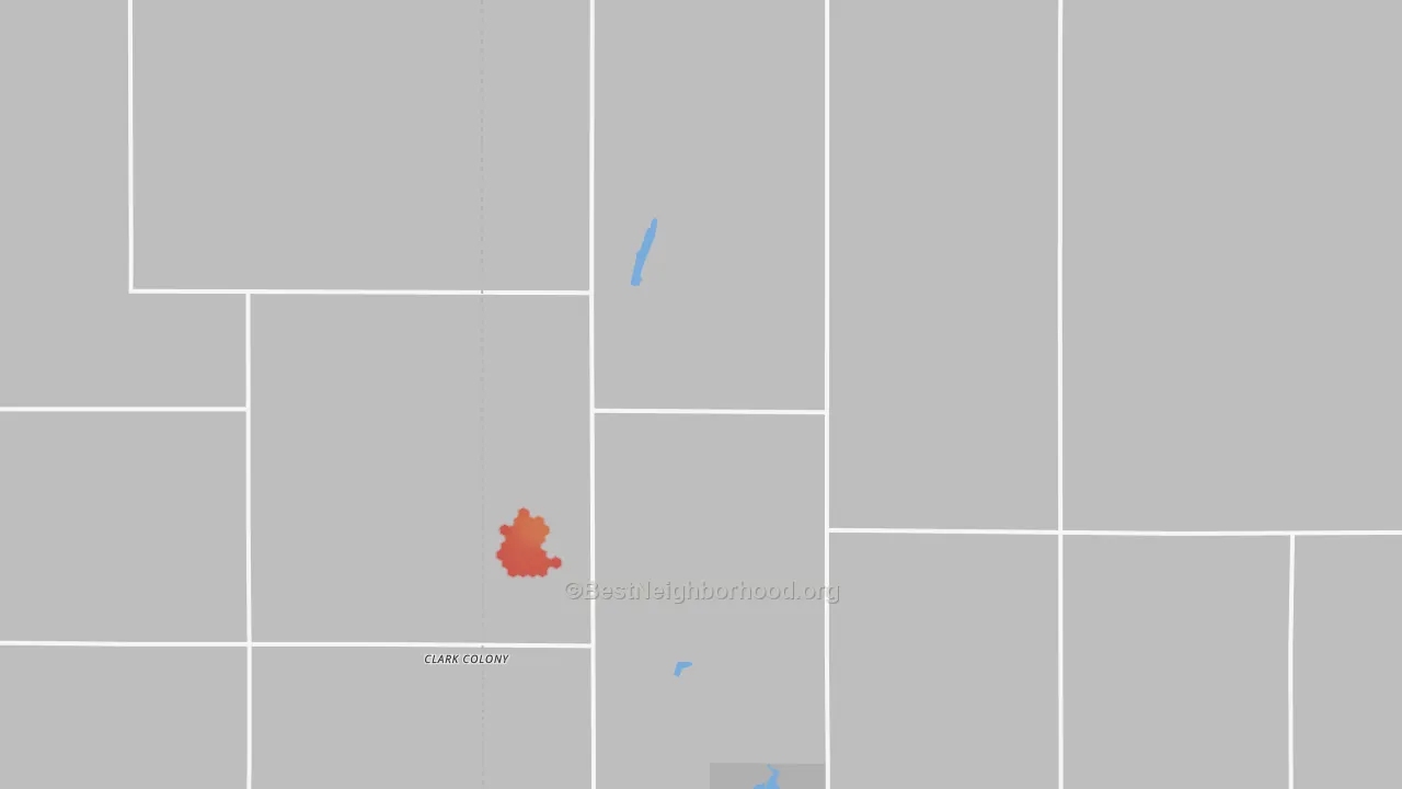Walk Grade map of Raymond, SD, walkable areas in green and car-dependent areas in red