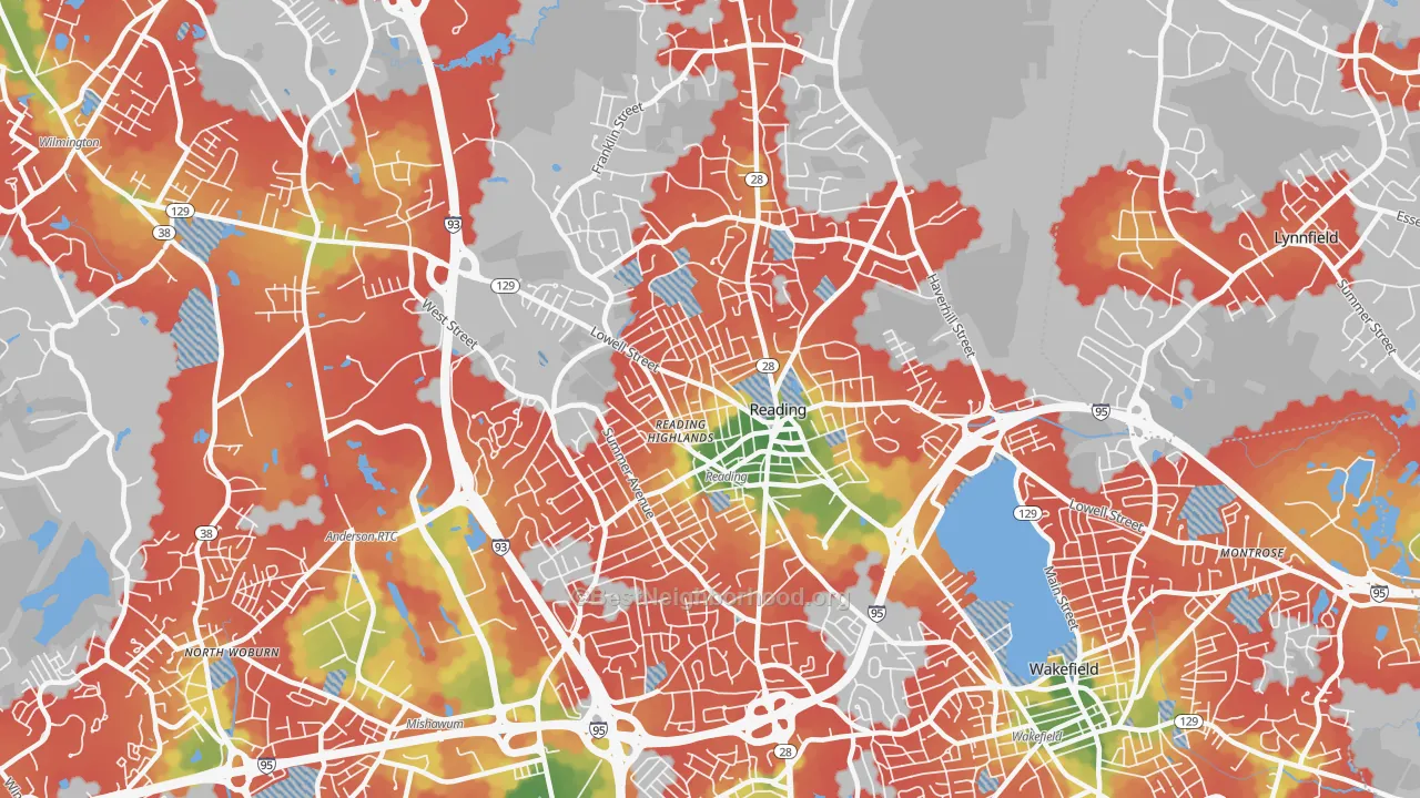 Walk Grade map of Reading, MA, walkable areas in green and car-dependent areas in red