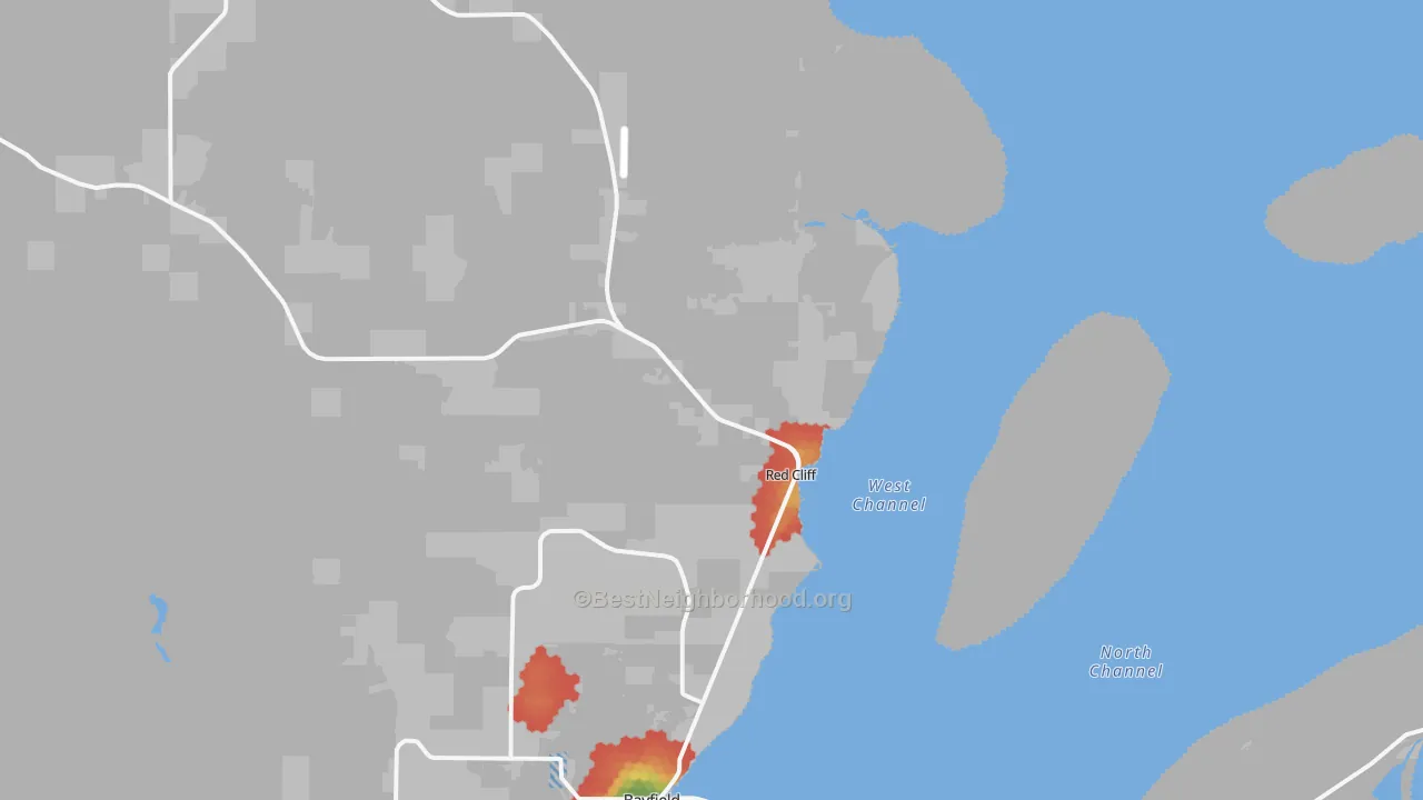 Walk Grade map of Red Cliff, WI, walkable areas in green and car-dependent areas in red