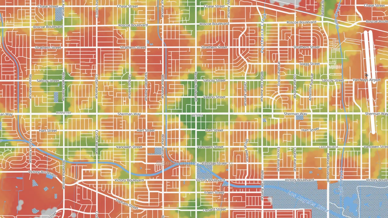 Walk Grade map of Reseda, CA, walkable areas in green and car-dependent areas in red