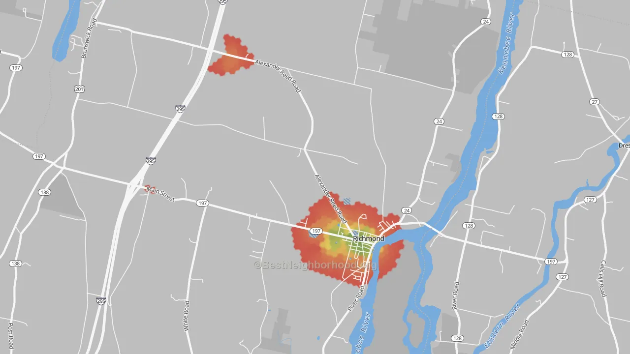 Walk Grade map of Richmond, ME, walkable areas in green and car-dependent areas in red