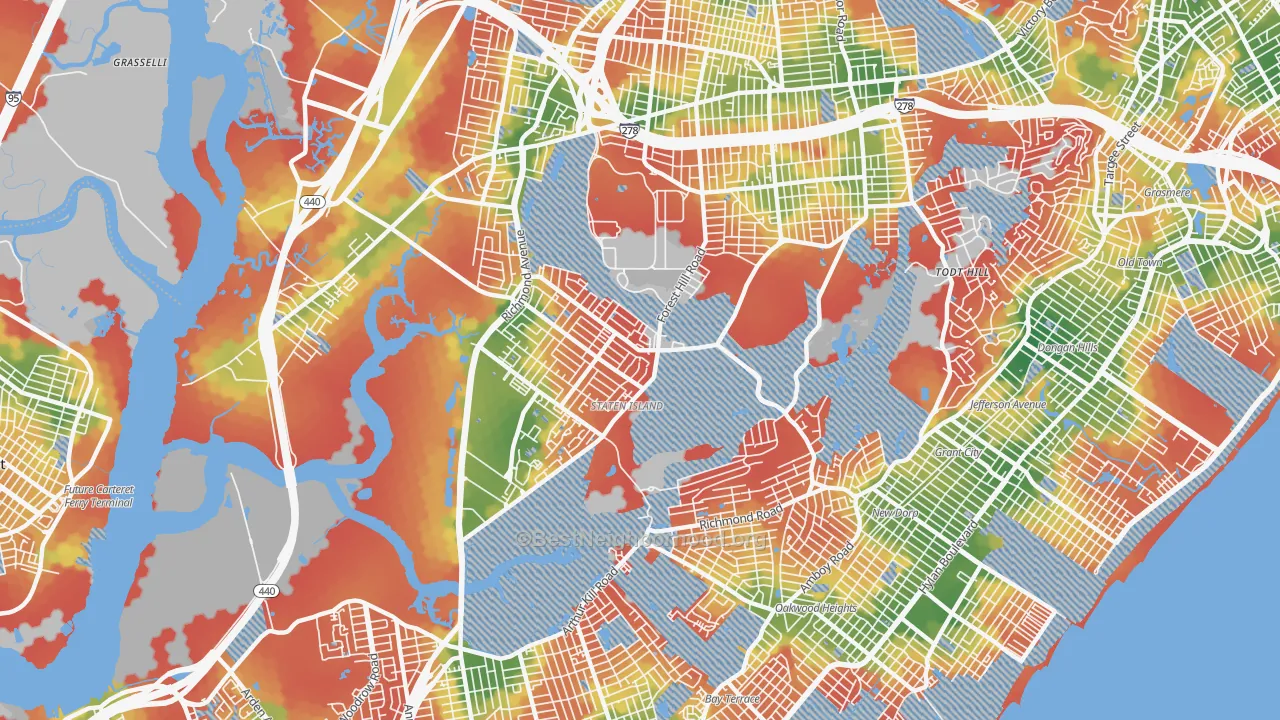 Walk Grade map of Richmondtown, Staten Island, NY, walkable areas in green and car-dependent areas in red