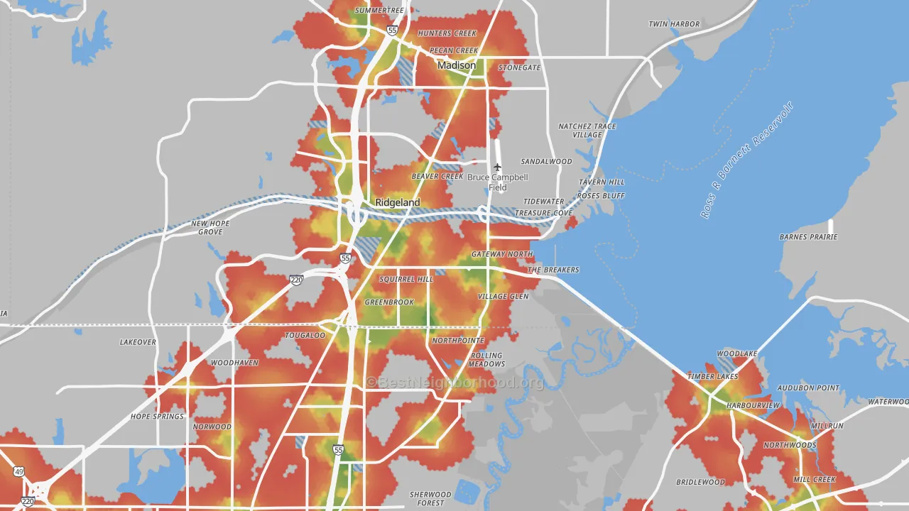 Walk Grade map of Ridgeland, MS, walkable areas in green and car-dependent areas in red