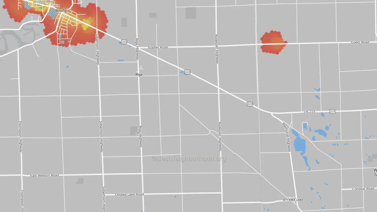 Walk Grade map of Riga, MI, walkable areas in green and car-dependent areas in red