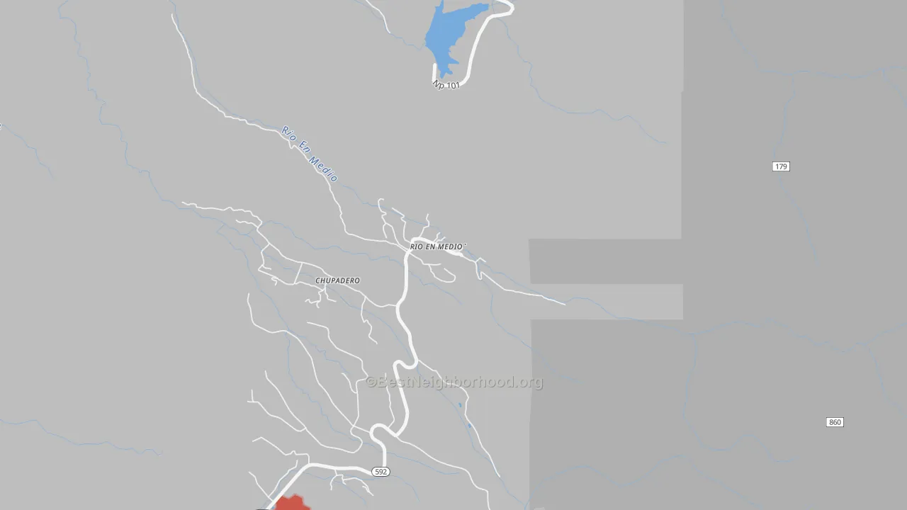 Walk Grade map of Rio en Medio, NM, walkable areas in green and car-dependent areas in red