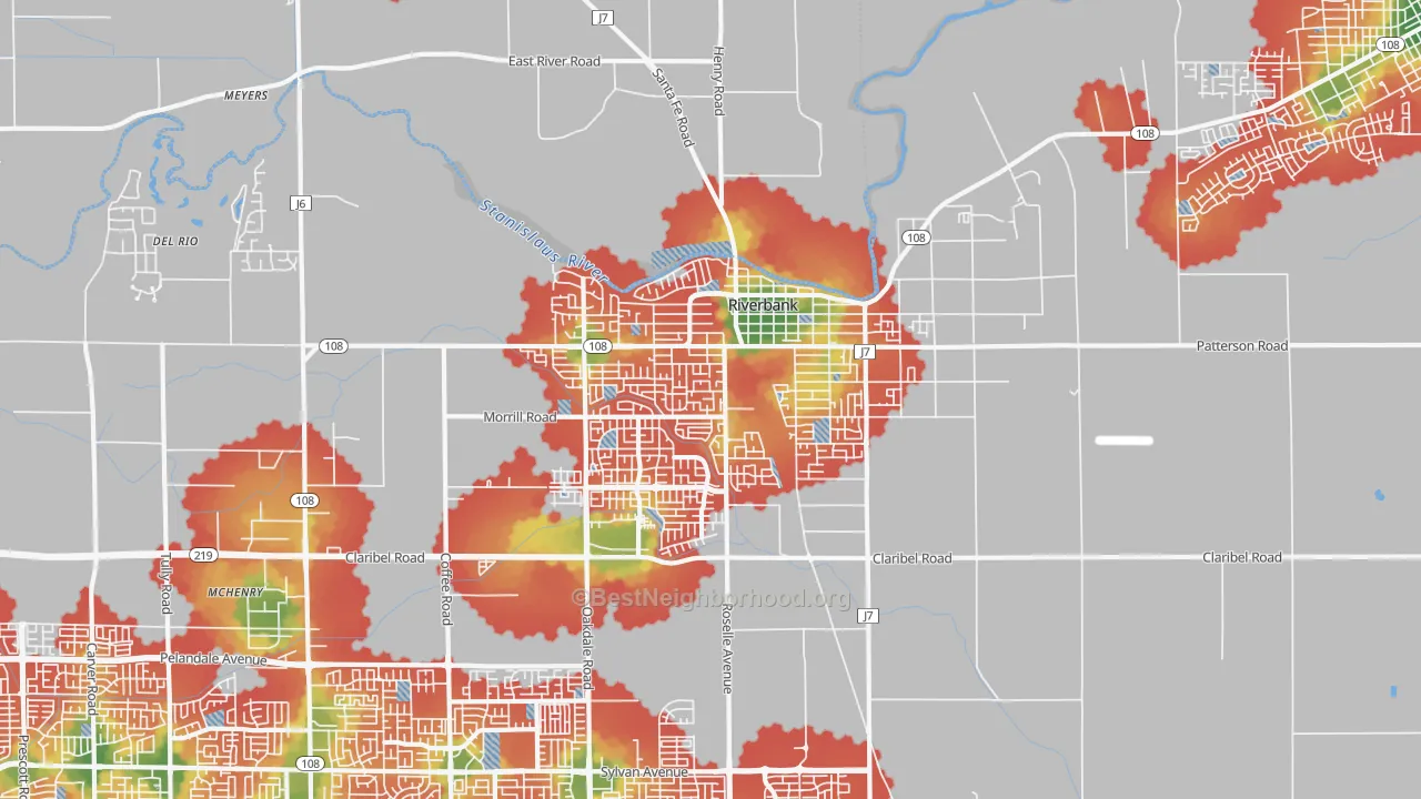 Walk Grade map of Riverbank, CA, walkable areas in green and car-dependent areas in red