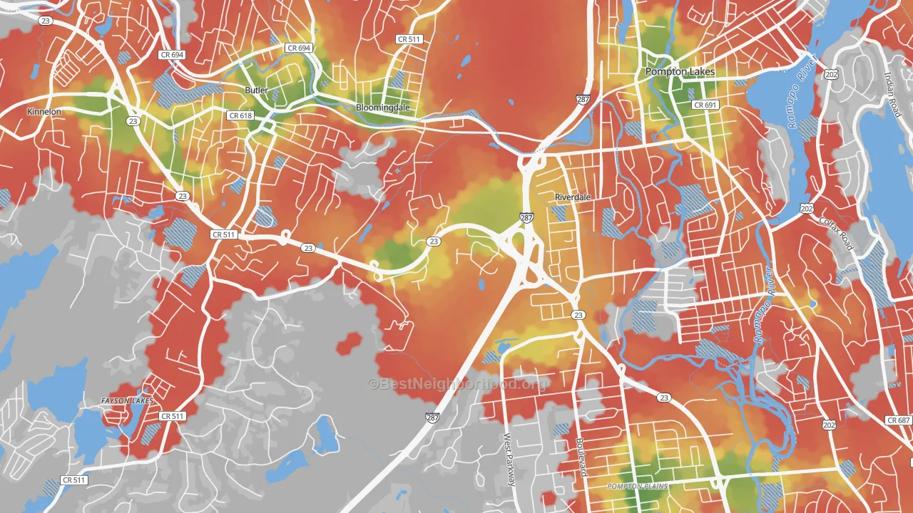 Walk Grade map of Riverdale, NJ, walkable areas in green and car-dependent areas in red
