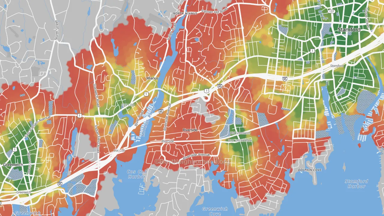 Walk Grade map of Riverside, CT, walkable areas in green and car-dependent areas in red