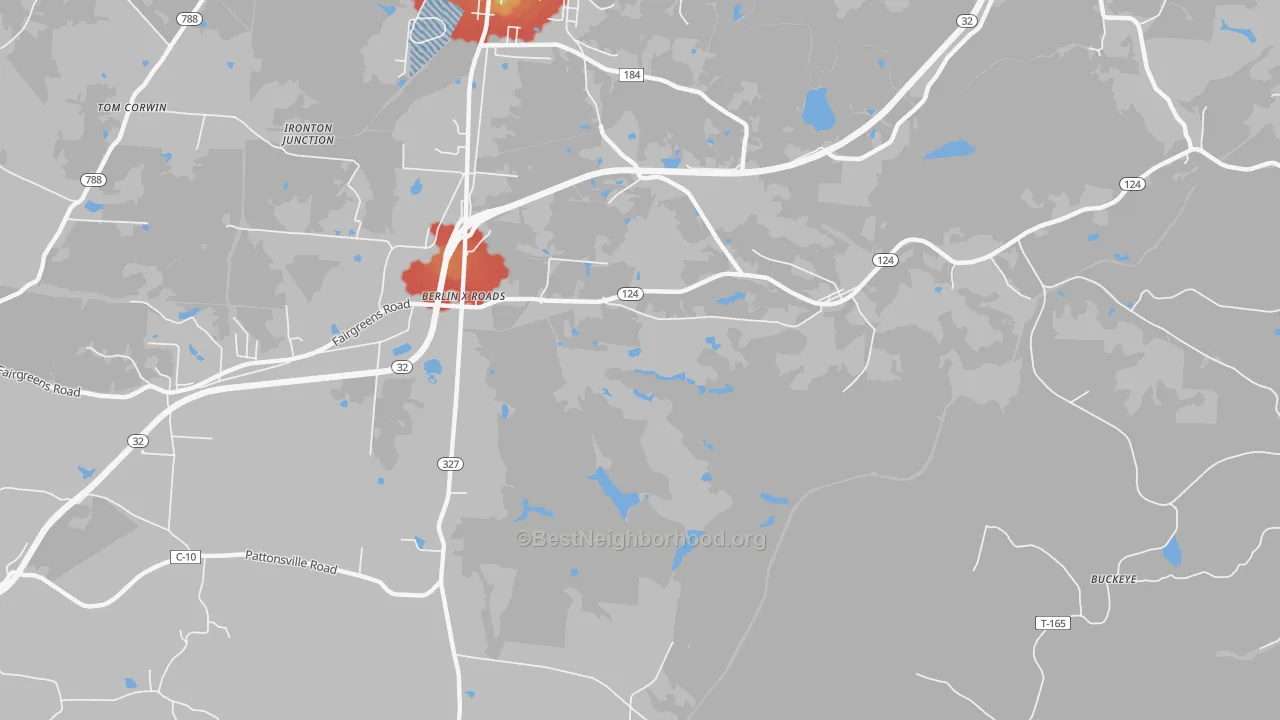 Walk Grade map of Roads, OH, walkable areas in green and car-dependent areas in red