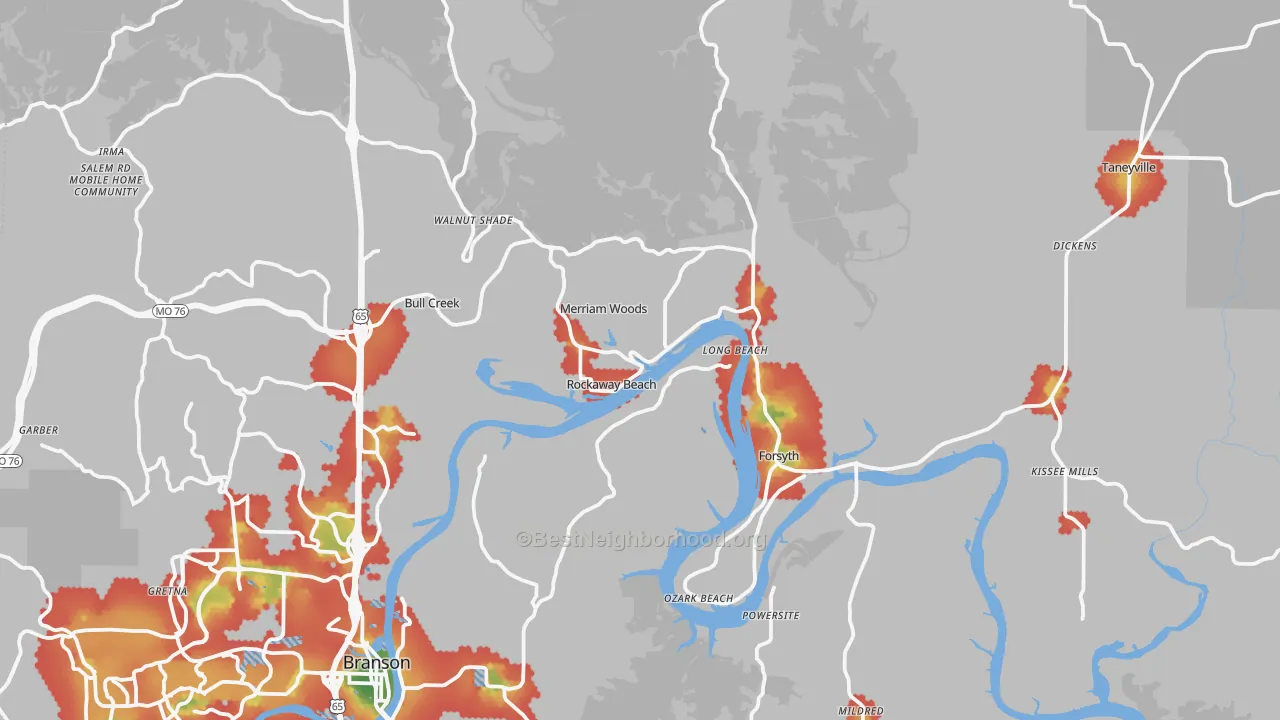 Walk Grade map of Rockaway Beach, MO, walkable areas in green and car-dependent areas in red