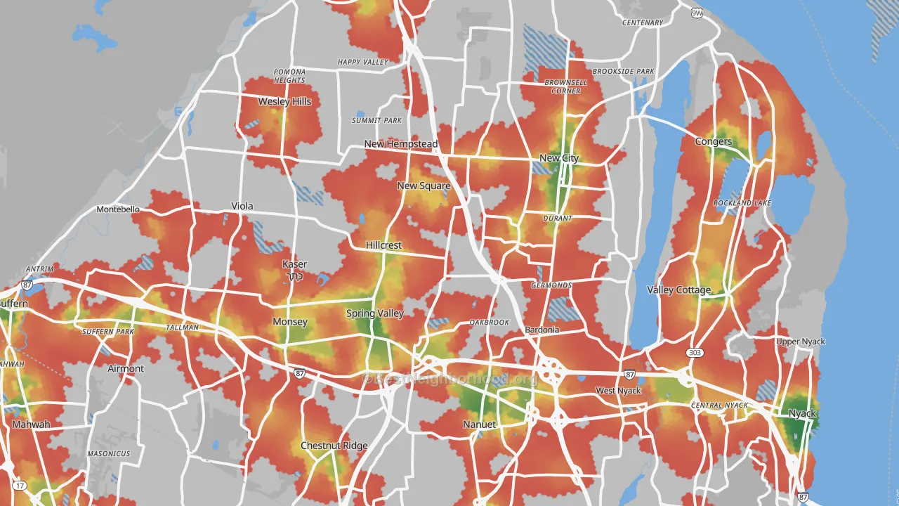 Walk Grade map of Rockland County, NY, walkable areas in green and car-dependent areas in red