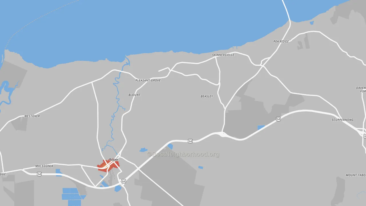 Walk Grade map of Roper, NC, walkable areas in green and car-dependent areas in red