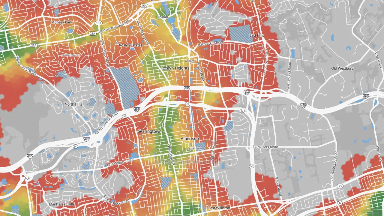 Walk Grade map of Roslyn Heights, NY, walkable areas in green and car-dependent areas in red