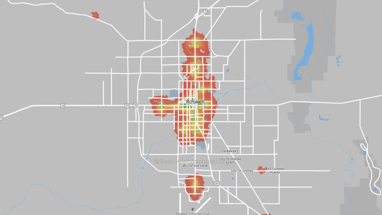 Walk Grade map of Roswell, NM, walkable areas in green and car-dependent areas in red
